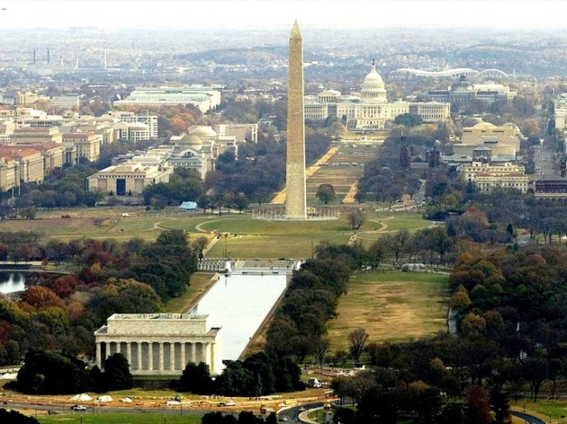 One of DC’s most beloved places to run, ride and wander around the capital monuments (Credit: Wikimedia Commons)